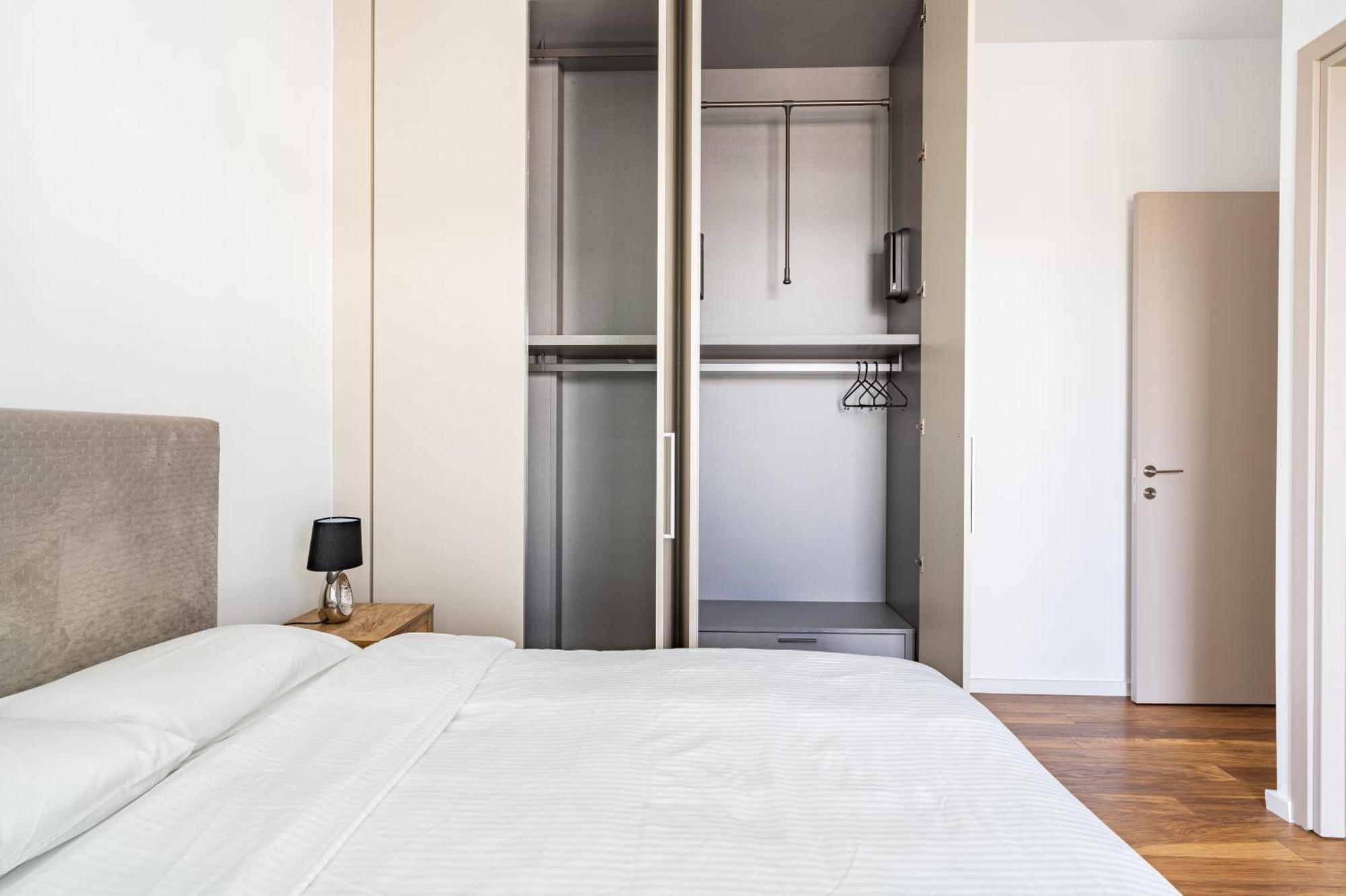 Yamas Urban Living Zakaki Pool Penthouses & Apartments Лимасол Экстерьер фото