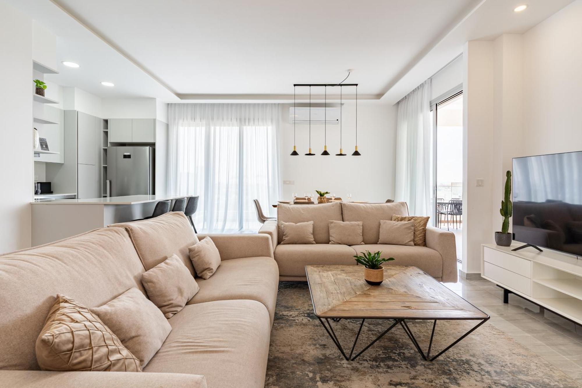 Yamas Urban Living Zakaki Pool Penthouses & Apartments Лимасол Экстерьер фото