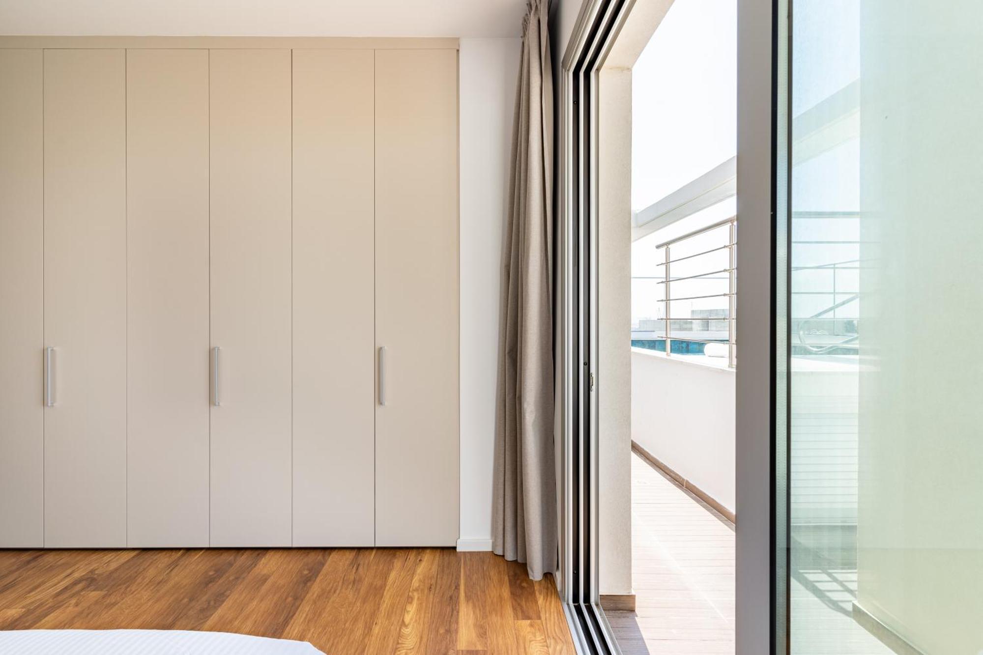 Yamas Urban Living Zakaki Pool Penthouses & Apartments Лимасол Экстерьер фото