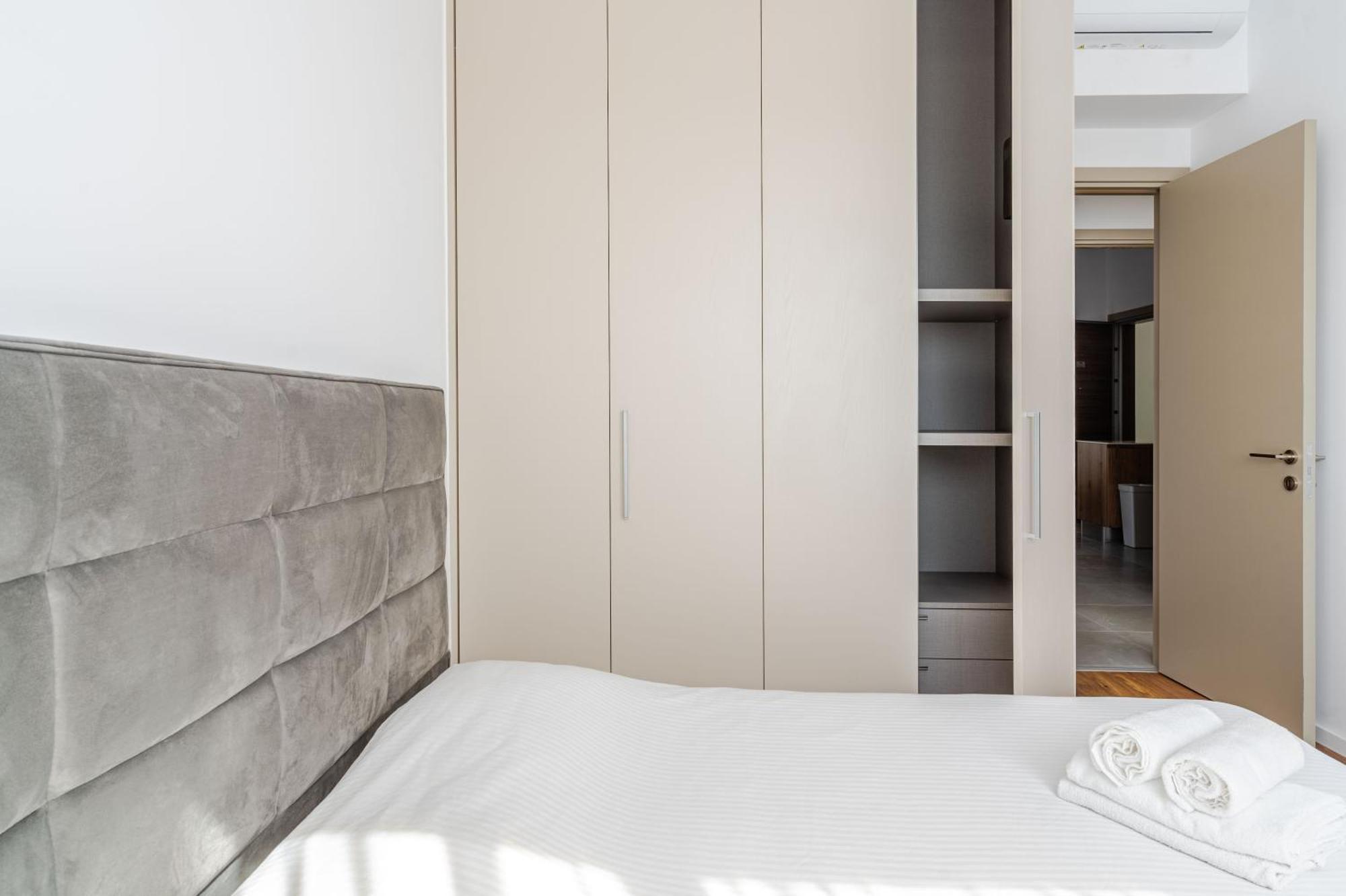 Yamas Urban Living Zakaki Pool Penthouses & Apartments Лимасол Экстерьер фото