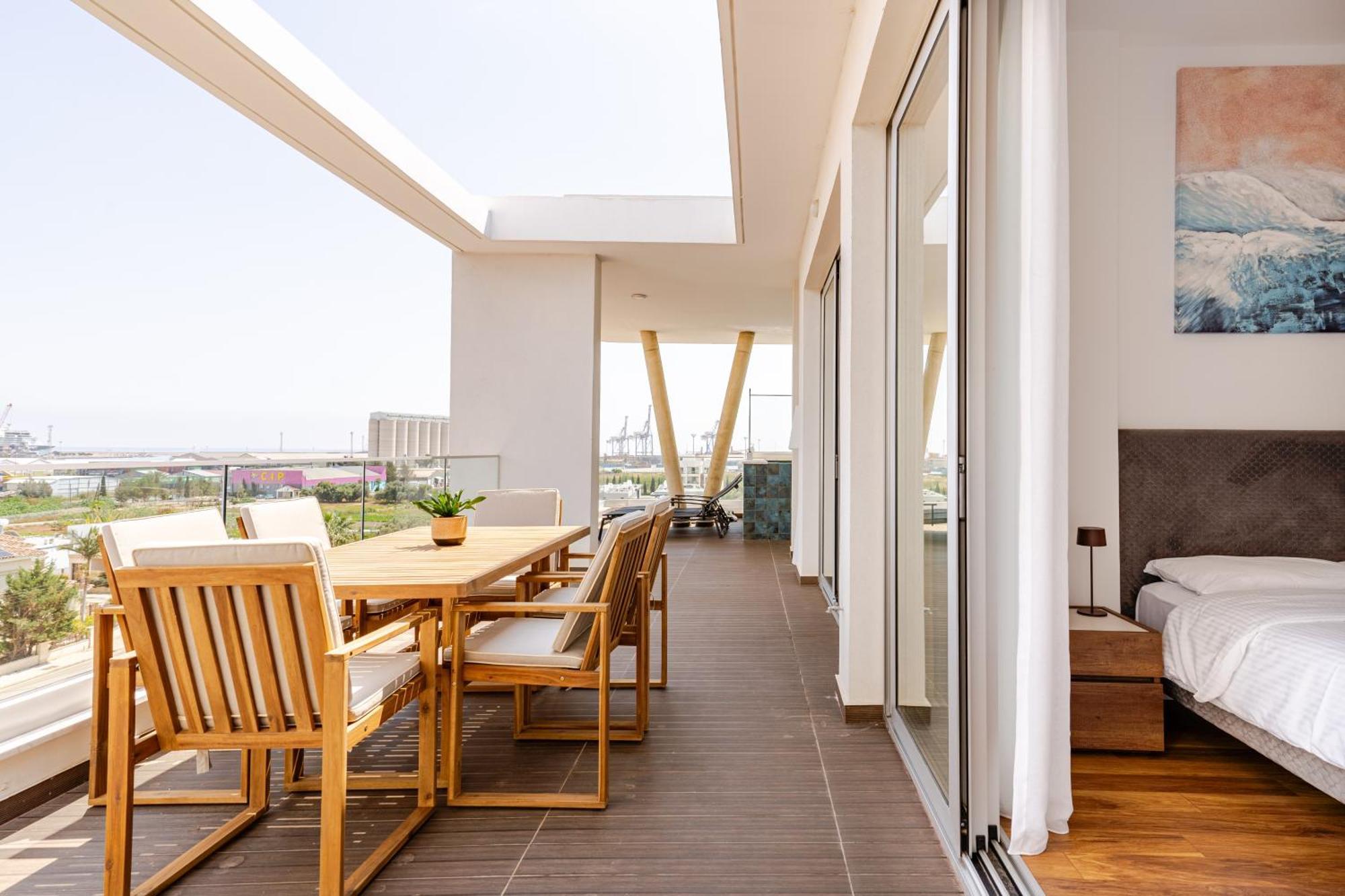 Yamas Urban Living Zakaki Pool Penthouses & Apartments Лимасол Экстерьер фото